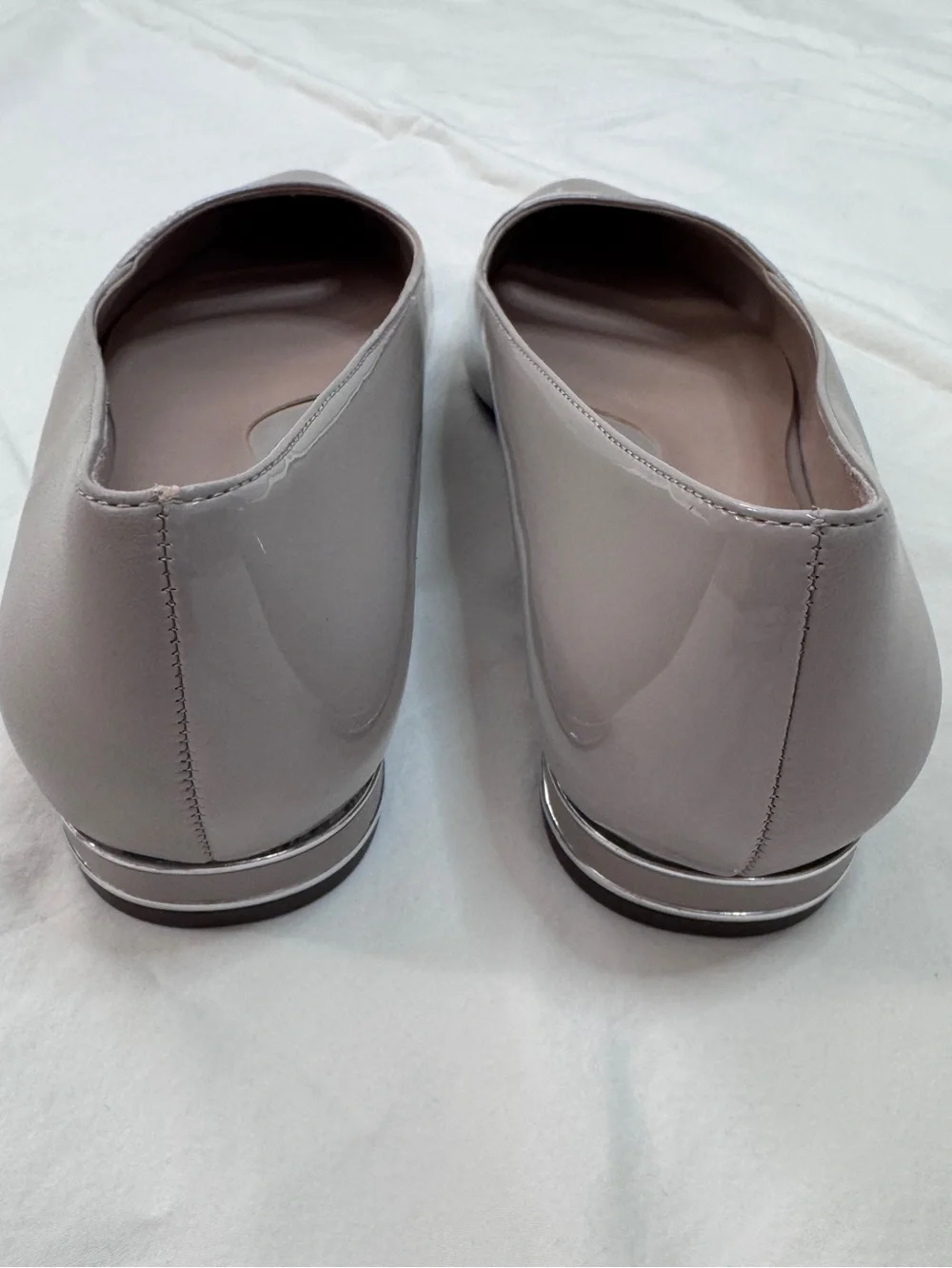 Gray flats - Picture 3 of 6